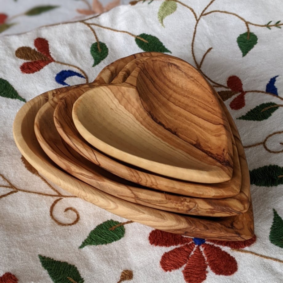 Olivewood Heart Bowls - Set of 4